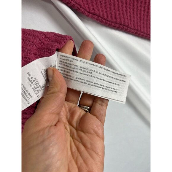 Abercrombie and Fitch Pink V-Neck Women's Cropped Waffle Top - Picture 7 of 14